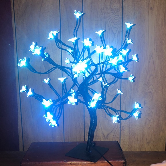 Multi colored light-up cherry blossom tree light/lamp - Picture 5 of 11
